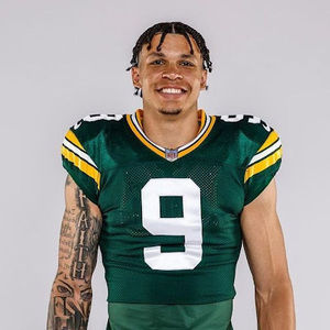 Meet your Posher, Amelia